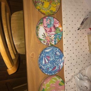 Lily for target plates